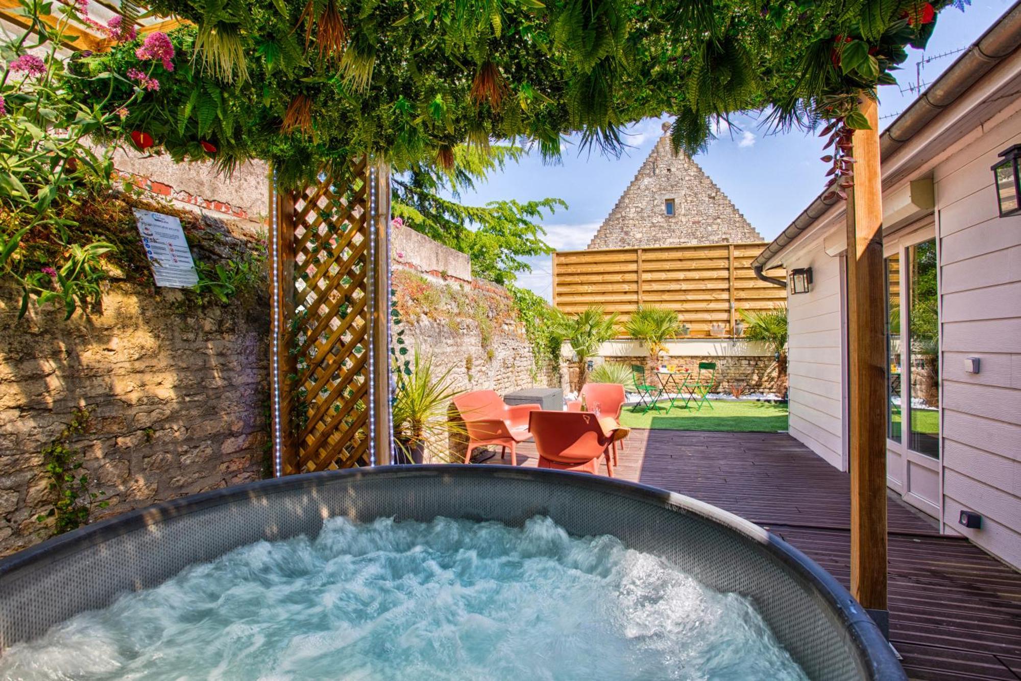 Appartement Fraichement Renovee - Jacuzzi Au Coeur De Caen Eksteriør bilde